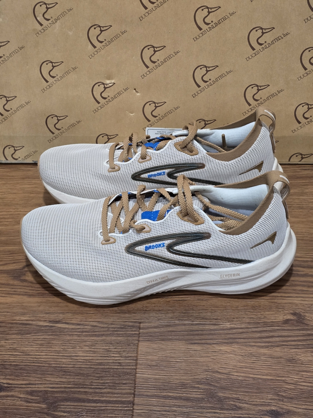 Brooks Men's Neutral Mesh Running Shoes - Beige/Tan/White
